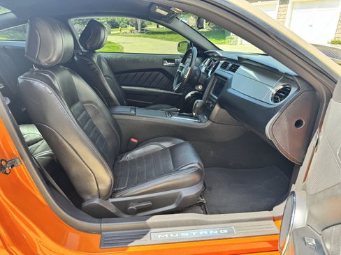 Used 2014 Ford Mustang GT Premium w/ Electronics Package RWD image 15