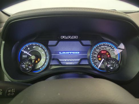 Used 2022 RAM 1500 Limited RWD image 18