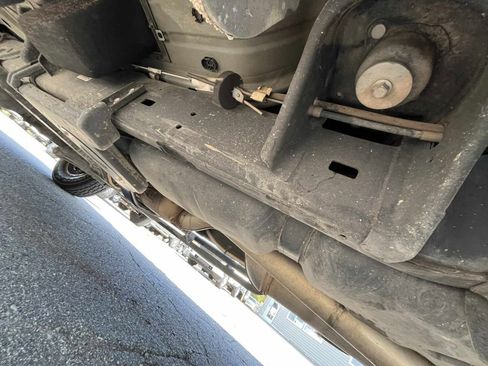 Used 2018 RAM 2500 Tradesman w/ Chrome Appearance Group image 12