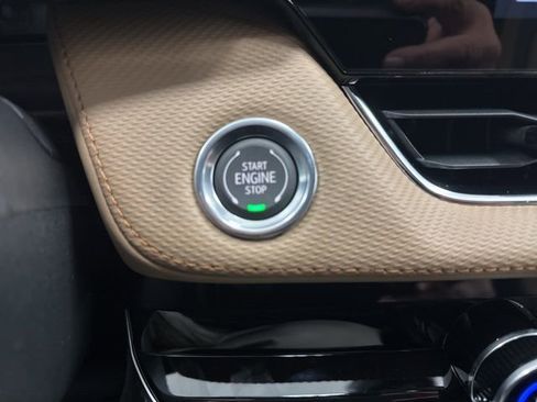 New 2026 Chevrolet Equinox ACTIV w/ Convenience Package III image 15