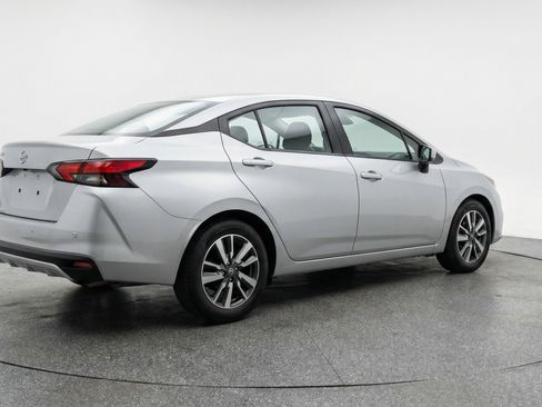 Used 2025 Nissan Versa SV FWD image 9