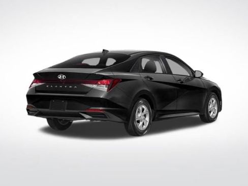 Certified 2021 Hyundai Elantra SE image 3