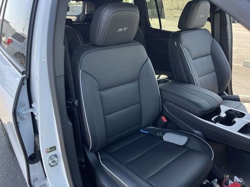 New 2026 Buick Enclave Sport Touring w/ Power Package image 26