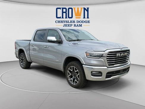 Used 2025 RAM 1500 Laramie AWD/4WD image 1