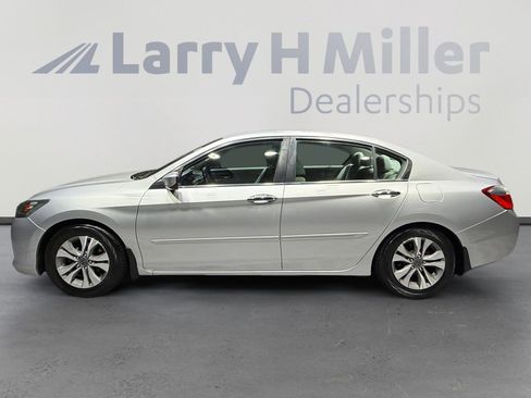 Used 2013 Honda Accord LX image 2