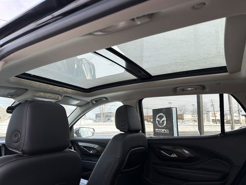 Used 2018 GMC Terrain Denali w/ Advanced Safety Package image 25