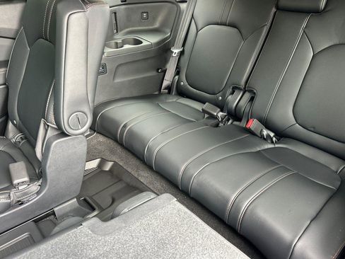 New 2025 Honda Pilot TrailSport image 16