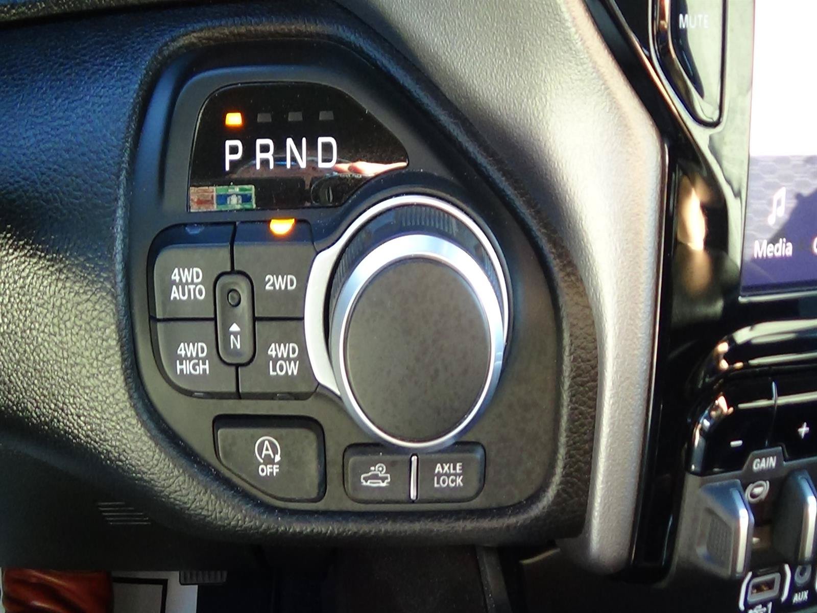 Used 2025 RAM 1500 Big Horn AWD/4WD image 29