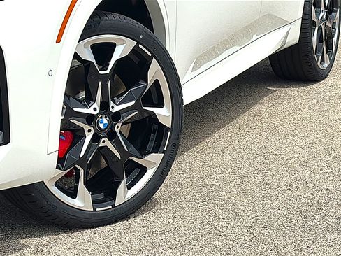 New 2026 BMW X2 xDrive28i w/ Technology Package AWD/4WD image 3