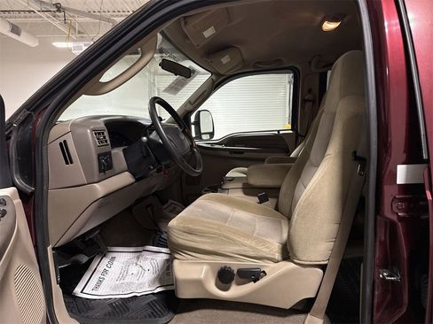 Used 2004 Ford F250 XL image 17