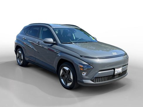 Certified 2025 Hyundai Kona SEL FWD image 7