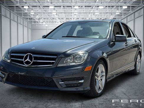 Used 2014 Mercedes-Benz C 300 4MATIC Sedan image 1
