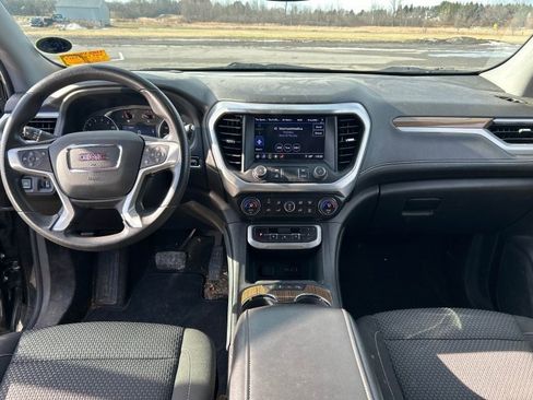 Used 2023 GMC Acadia SLE w/ Driver Convenience Package image 2