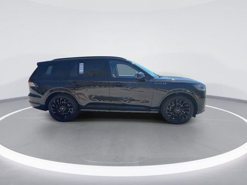 New 2026 Lincoln Aviator Reserve w/ Jet Appearance Package image 5