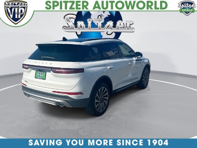 Used 2025 Lincoln Corsair Reserve AWD/4WD image 10