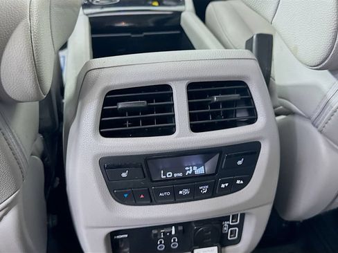 Used 2022 Honda Pilot Touring image 46