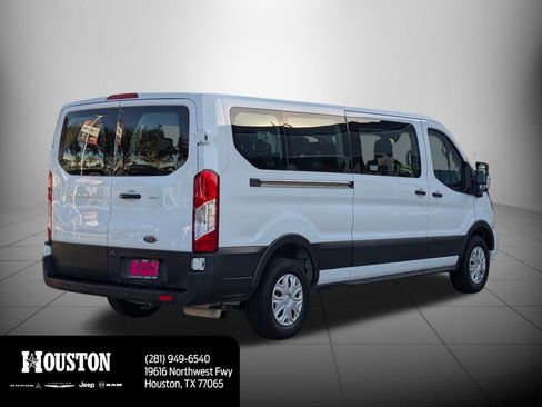 Used 2023 Ford Transit 350 XLT image 3