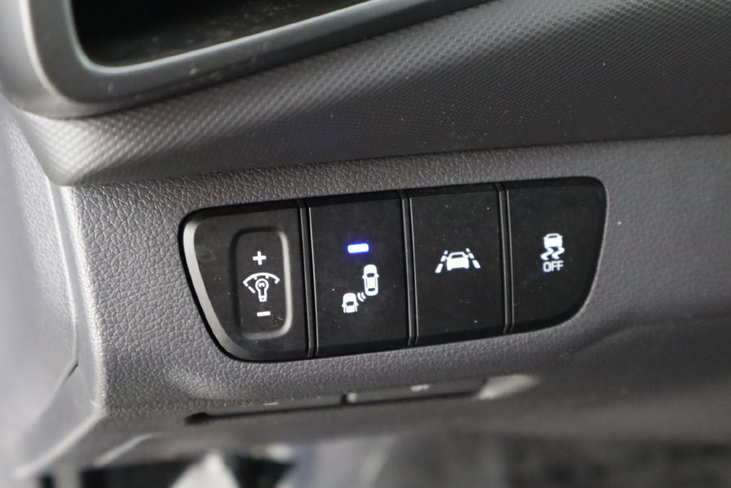 Used 2021 Hyundai Ioniq Limited FWD image 24