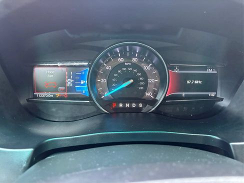 Used 2018 Ford Explorer XLT w/ Equipment Group 202A FWD image 17