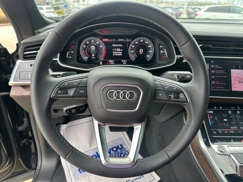 Used 2025 Audi Q8 Prestige image 15