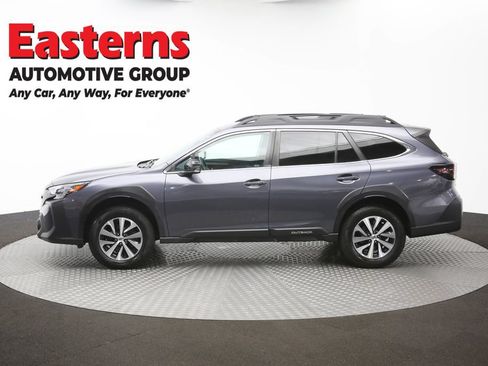 Used 2023 Subaru Outback Premium AWD/4WD image 58