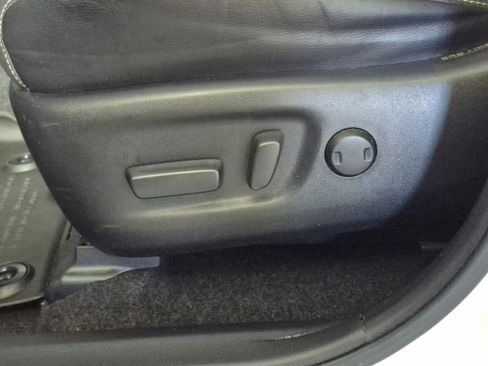 Used 2017 Toyota RAV4 Limited image 15