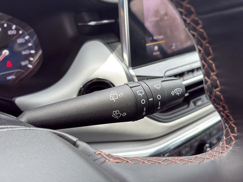 Used 2022 Jeep Compass Limited w/ Sun and Sound Group image 24