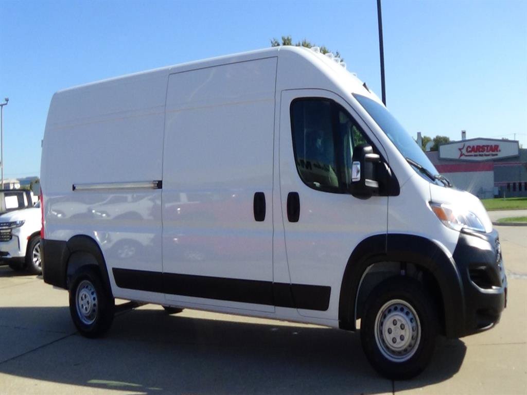 Used 2025 RAM ProMaster 2500 FWD image 5