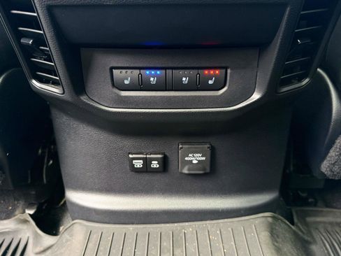 Used 2024 Toyota Tundra Platinum image 15