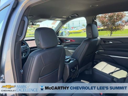 New 2026 Chevrolet Traverse Z71 w/ Enhanced Driving Package AWD/4WD image 42