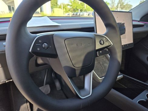 Used 2026 Tesla Model Y 2WD image 13