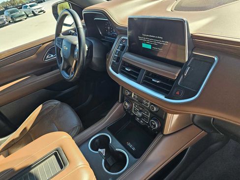 Used 2023 Chevrolet Tahoe High Country w/ LPO, Illumination Package image 11