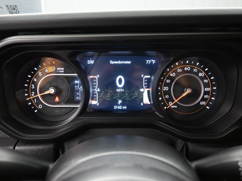 Used 2025 Jeep Wrangler Unlimited Rubicon image 26