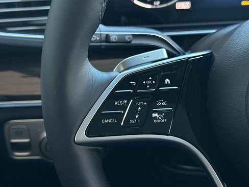 New 2026 Mercedes-Benz GLS 450 4MATIC image 25