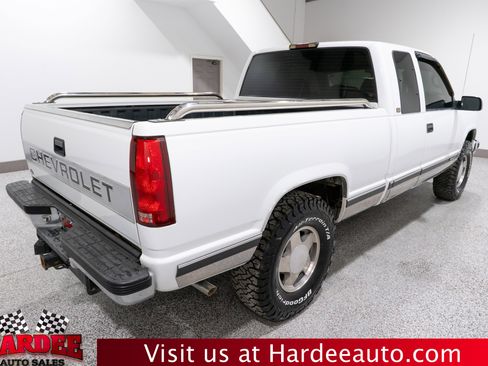 Used 1997 Chevrolet Silverado 1500 4x4 Extended Cab w/ Preferred Equipment Group 2 image 5