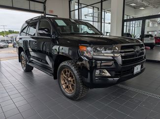 Used 2020 Toyota Land Cruiser Heritage Edition AWD/4WD video 1
