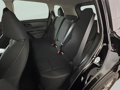 Used 2024 Nissan Rogue S image 22