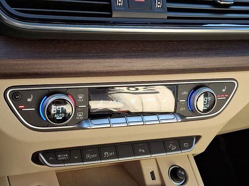 Certified 2022 Audi Q5 2.0T Premium Plus image 22