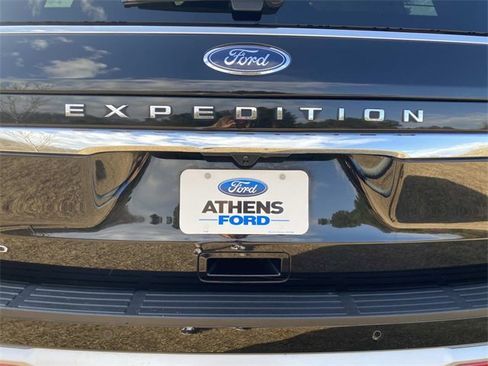 Certified 2024 Ford Expedition Limited image 6