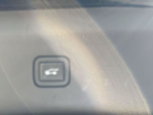 Certified 2023 Buick Enclave Essence FWD image 19