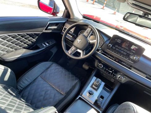 Used 2022 Mitsubishi Outlander SEL image 23