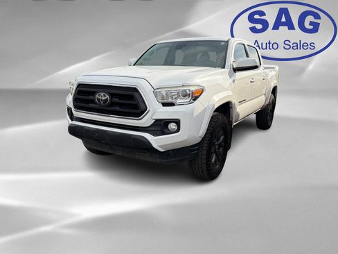 Used 2020 Toyota Tacoma SR5 image 5