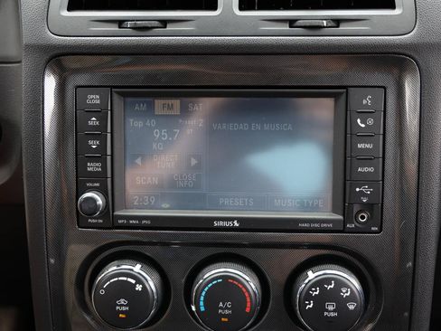 Used 2010 Dodge Challenger SE RWD image 28