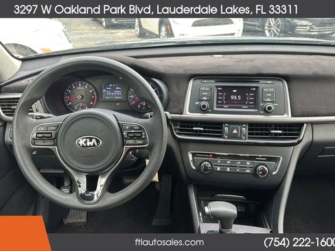 Used 2017 Kia Optima LX FWD image 47