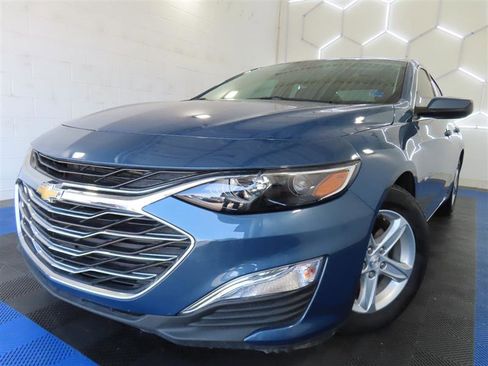 Used 2024 Chevrolet Malibu LS FWD image 1