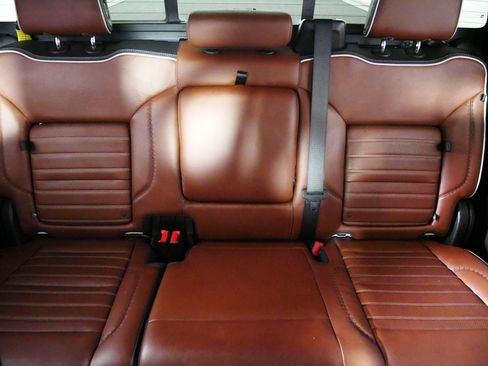 Used 2023 GMC Sierra 1500 Denali Ultimate AWD/4WD image 13