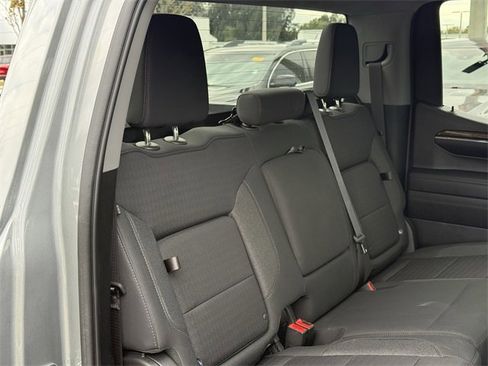 Used 2023 GMC Sierra 1500 Elevation image 32