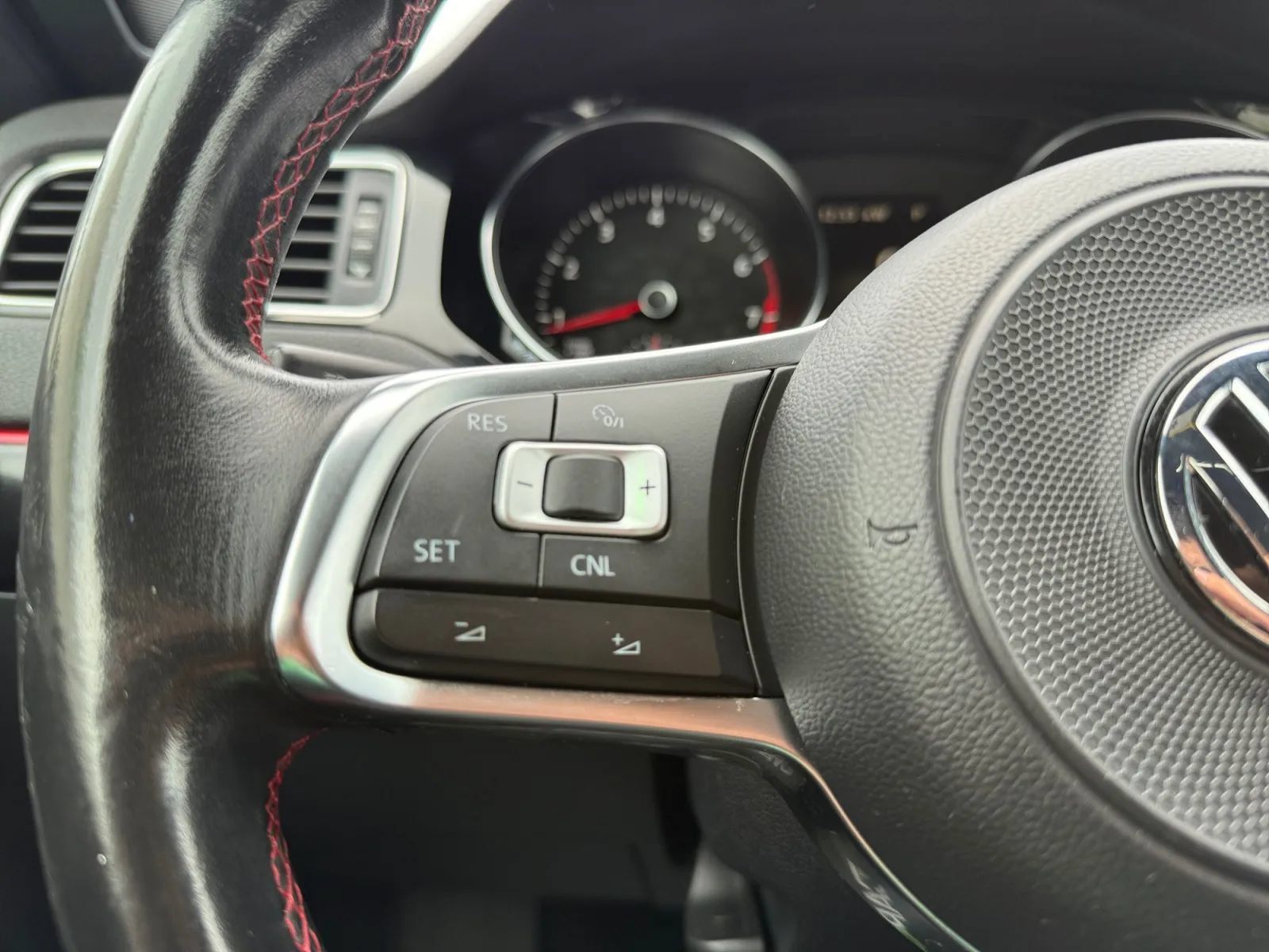 Used 2017 Volkswagen Jetta GLI FWD image 26
