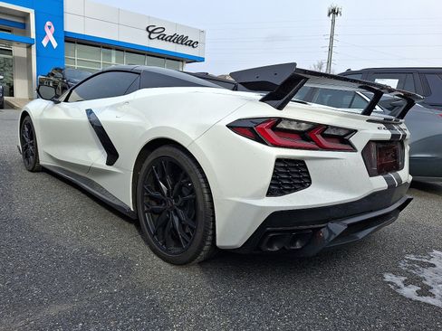 Used 2024 Chevrolet Corvette 3LT w/ Z51 Performance Package image 4