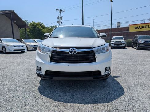 Used 2015 Toyota Highlander Limited FWD image 2